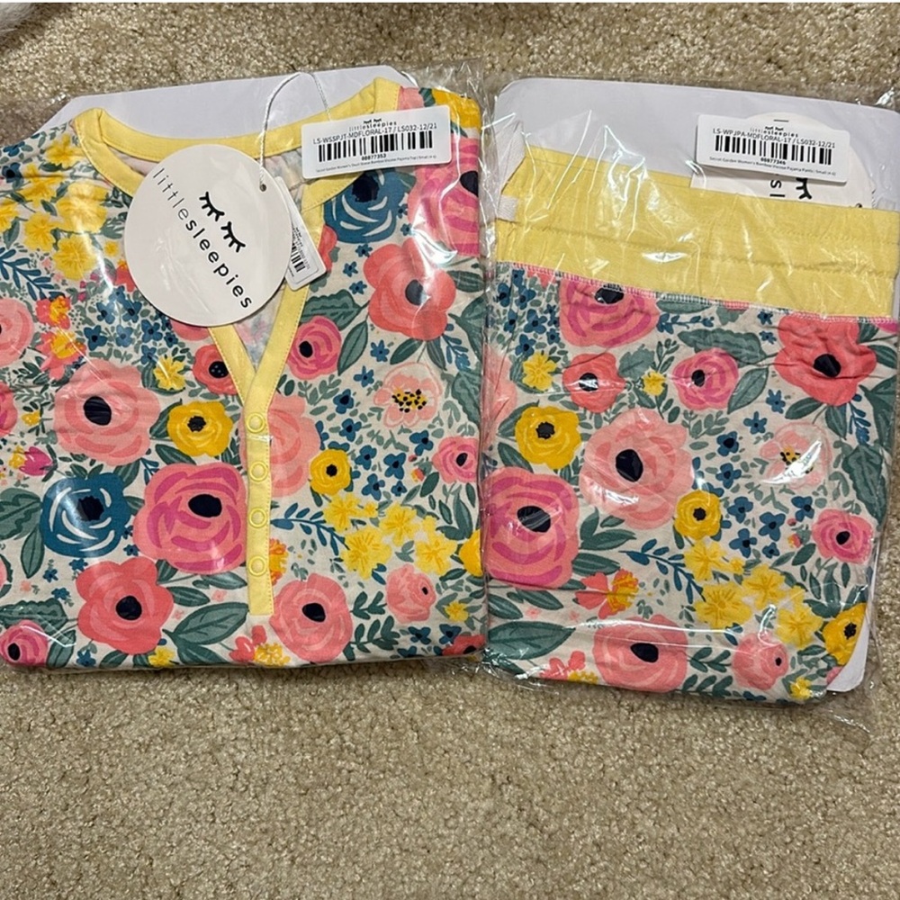 NIB Little Sleepies Secret Garden Women’s Pajamas size small